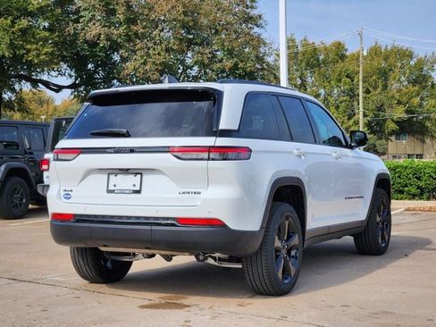 New 2025 Jeep Grand Cherokee Limited w/ Black Appearance Package image 3