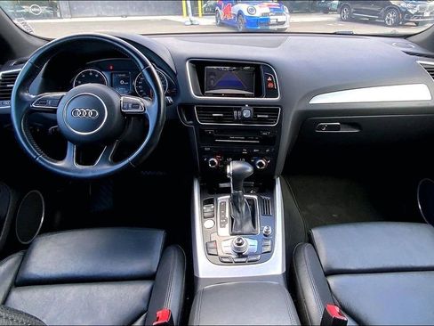 Used 2017 Audi Q5 2.0T Premium Plus w/ Technology Package image 15