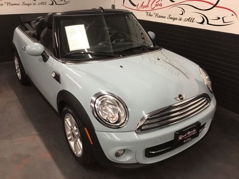 Used 2012 MINI Cooper Convertible FWD image 2