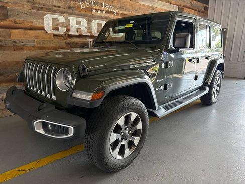 Used 2020 Jeep Wrangler Unlimited Sahara AWD/4WD image 2
