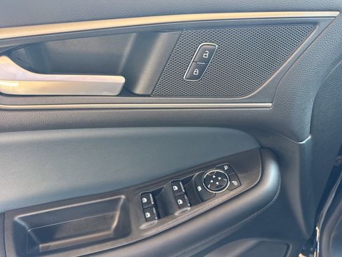 Certified 2023 Ford Edge SEL w/ Sport Appearance Package image 23