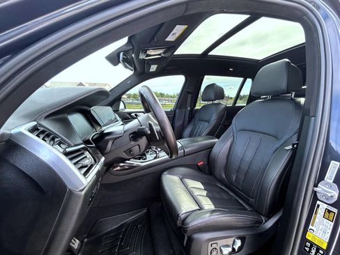 Used 2020 BMW X7 M50i w/ Cold Weather Package AWD/4WD image 10