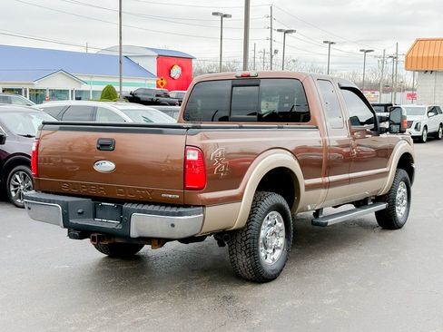Used 2012 Ford F250 Lariat w/ Chrome Pkg image 17