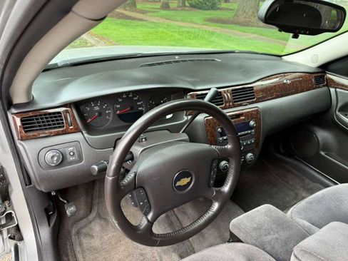 Used 2016 Chevrolet Impala Limited LS FWD image 17