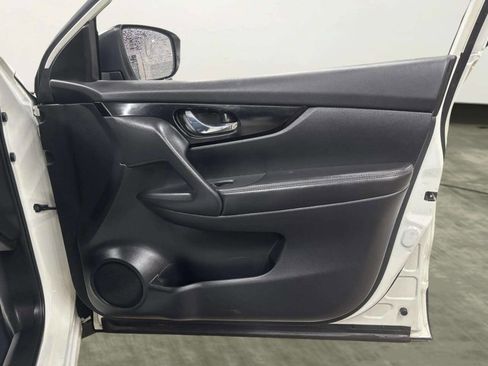 Used 2017 Nissan Rogue Sport SV w/ SV All-Weather Package image 18