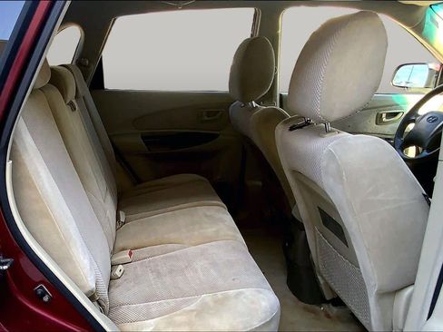 Used 2007 Hyundai Tucson SE FWD image 19