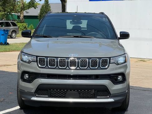 Used 2023 Jeep Compass Limited AWD/4WD image 42