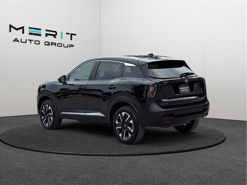 Used 2026 Nissan Kicks SV w/ Cold Weather Package AWD/4WD image 7