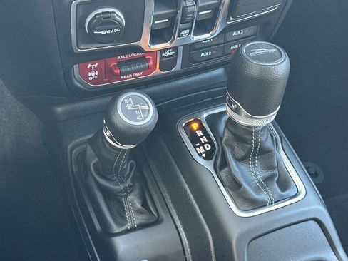 New 2026 Jeep Gladiator Willys image 17