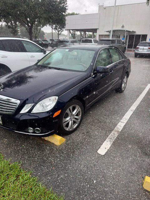 Used 2011 Mercedes-Benz E 350 4MATIC Sedan image 1