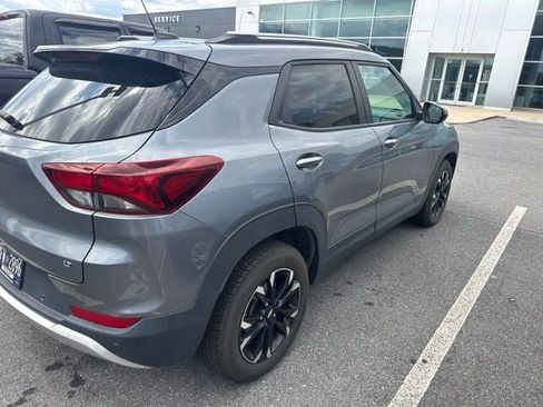 Used 2022 Chevrolet TrailBlazer LT w/ Convenience Package FWD image 15
