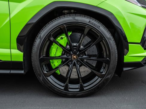 Used 2023 Lamborghini Urus S image 32
