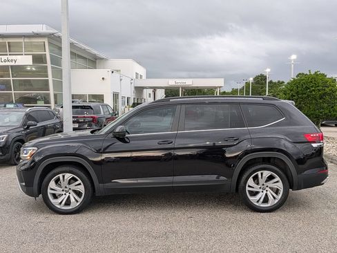 Certified 2023 Volkswagen Atlas SE FWD image 3