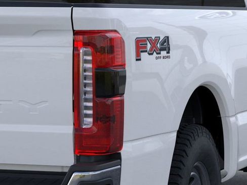 New 2026 Ford F350 XL w/ 360-Degree Camera Package AWD/4WD image 21