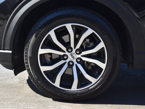 Used 2025 Ford Explorer ST-Line AWD/4WD image 35