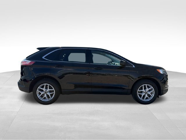 Used 2023 Ford Edge SEL w/ Convenience Package AWD/4WD image 4