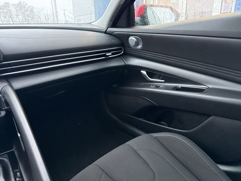 Used 2023 Hyundai Elantra SEL w/ Convenience Package FWD image 42