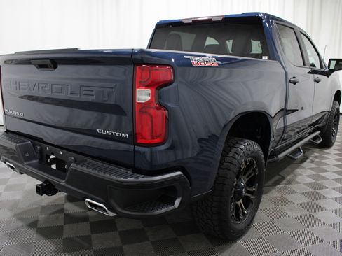 Used 2019 Chevrolet Silverado 1500 Custom Trail Boss AWD/4WD image 26