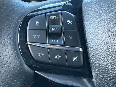 Used 2025 Ford Explorer ST-Line image 26