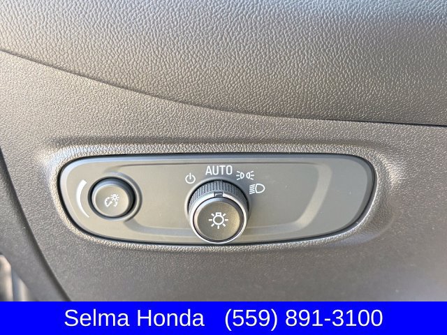 Used 2023 Chevrolet Equinox LS FWD image 22