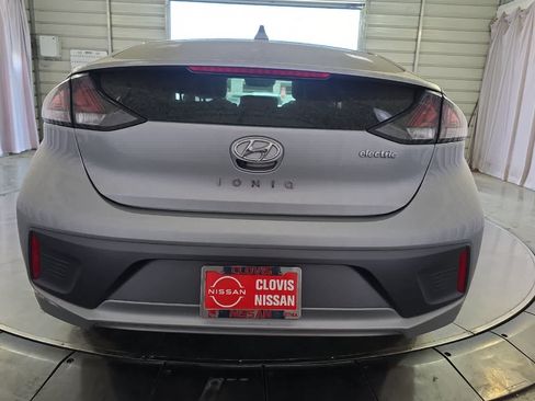 Used 2020 Hyundai Ioniq Limited FWD image 8