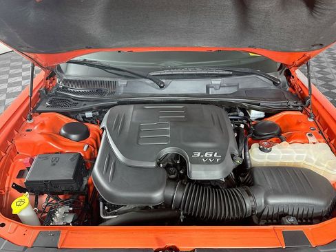 Used 2018 Dodge Challenger GT w/ Driver Convenience Group image 32