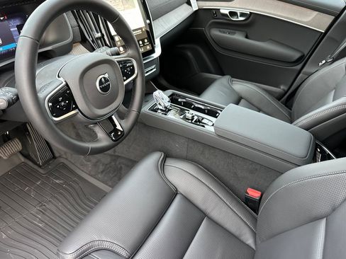 New 2026 Volvo XC90 B6 Ultra w/ Protection Package image 9