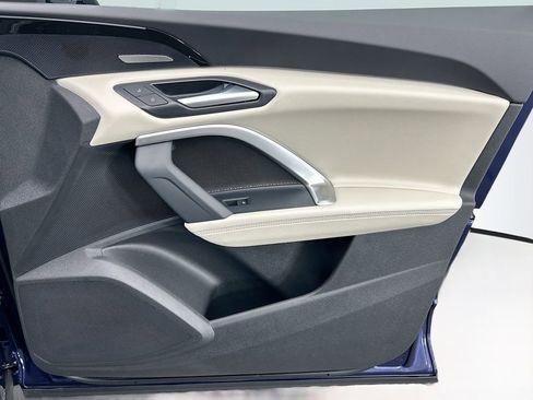 Used 2025 Audi Q5 2.0T Premium Plus w/ Premium Plus image 24