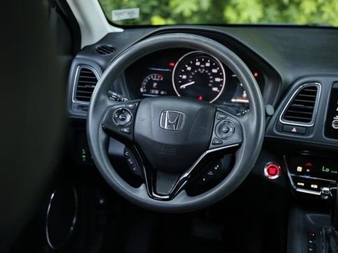 Used 2021 Honda HR-V EX image 27