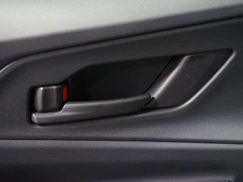 New 2026 Toyota Prius Plug-In Hybrid FWD image 31