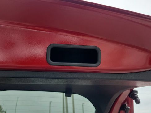New 2026 Nissan Kicks SR FWD image 12