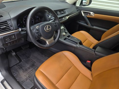 Used 2016 Lexus CT 200h FWD image 10