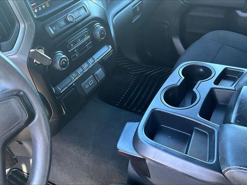 Used 2022 Chevrolet Silverado 1500 Custom image 11