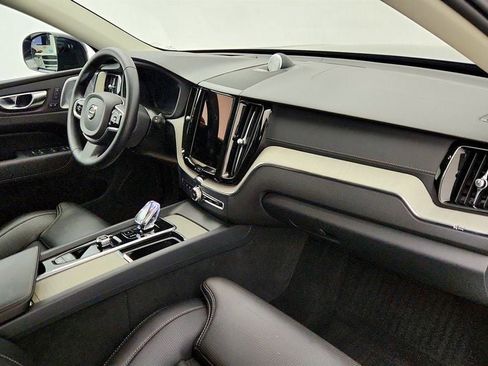 Used 2025 Volvo XC60 B5 Ultra w/ Protection Package Premier AWD/4WD image 25