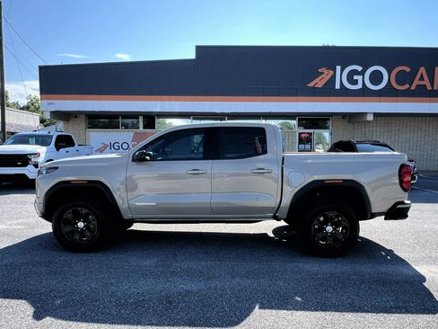 Used 2024 GMC Canyon Elevation w/ Convenience Package RWD image 9