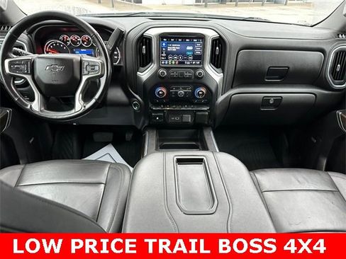 Certified 2021 Chevrolet Silverado 1500 LT Trail Boss w/ Convenience Package II image 11