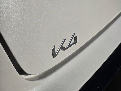 New 2026 Kia K4 FWD image 8
