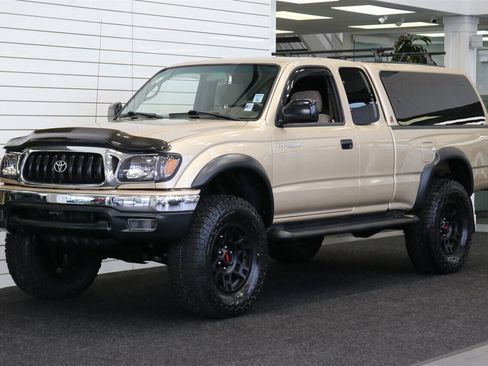 Used 2002 Toyota Tacoma 4x4 Xtracab V6 image 1