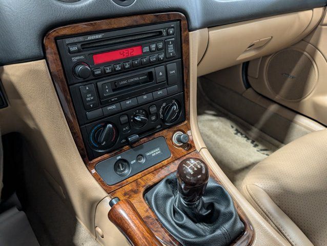 Used 2001 MAZDA MX-5 Miata LS RWD image 16