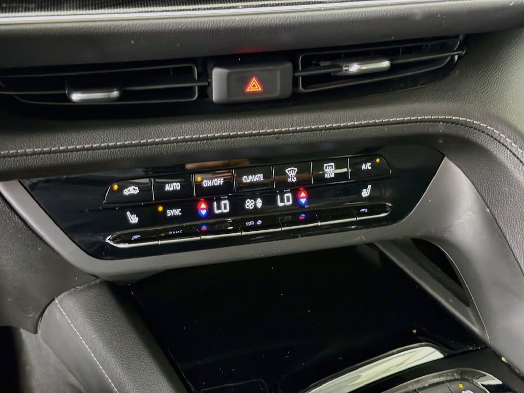 Used 2022 Buick Envision Preferred FWD image 19