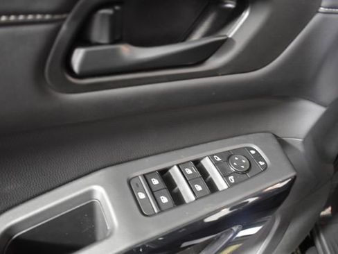 New 2026 Nissan Pathfinder SV AWD/4WD image 8
