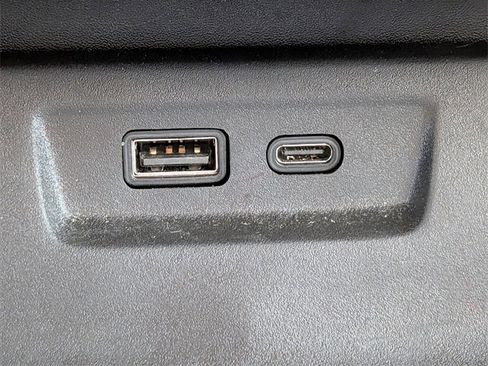 Used 2025 GMC Terrain Elevation image 20