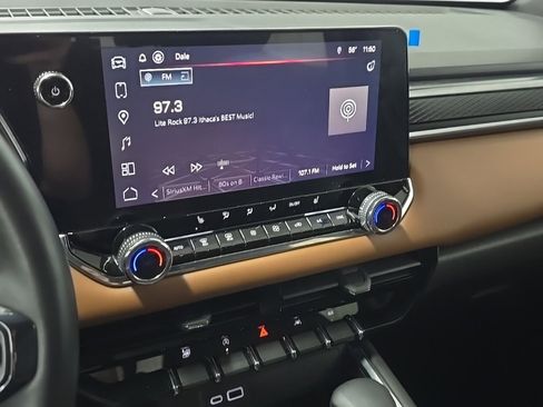 Used 2024 GMC Canyon AT4 image 28