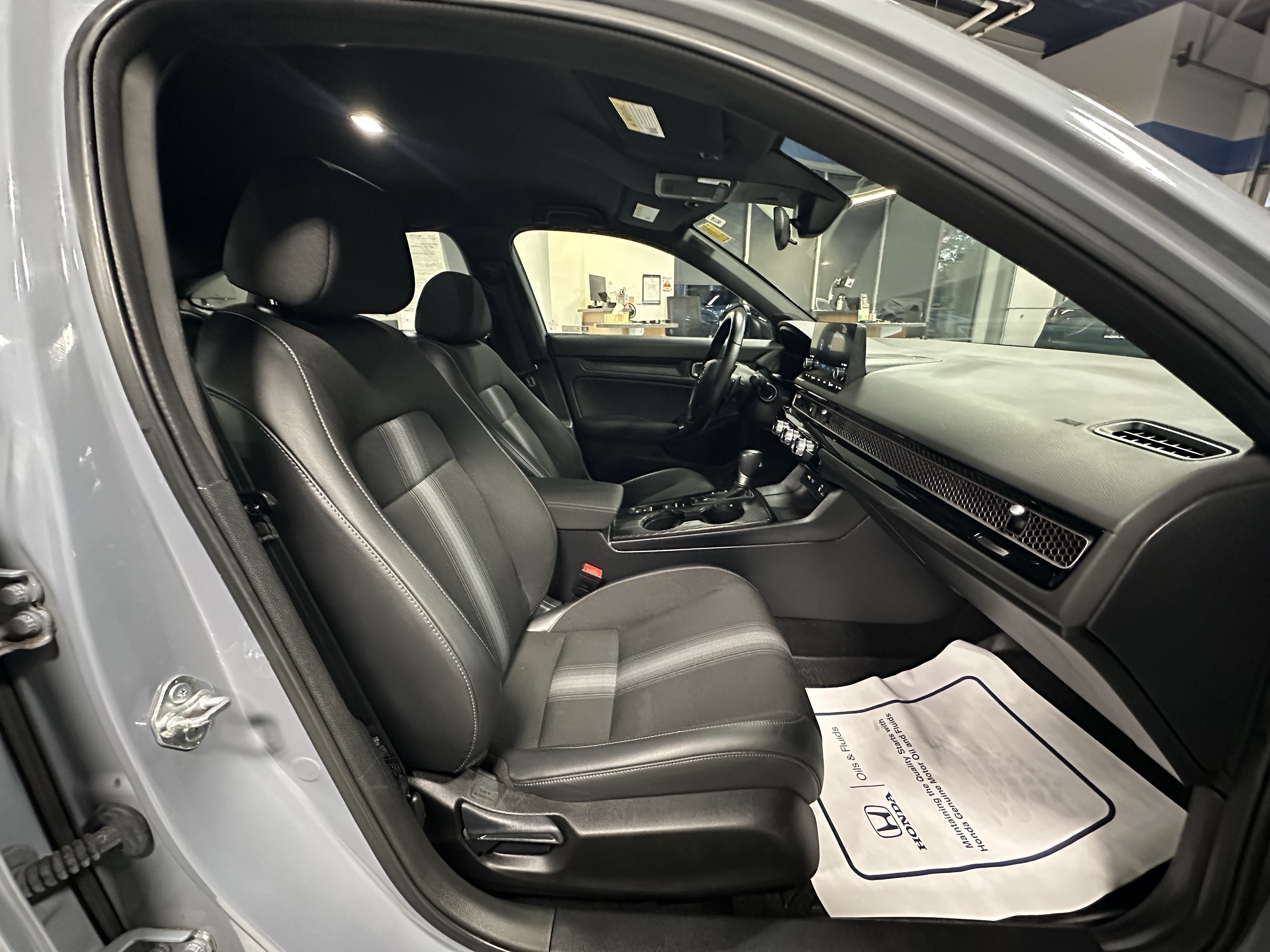 Used 2024 Honda Civic Sport image 22