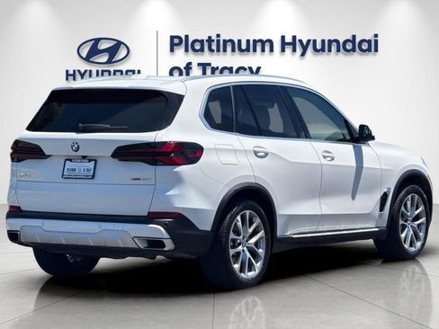 Used 2025 BMW X5 xDrive40i w/ Climate Comfort Package AWD/4WD image 4