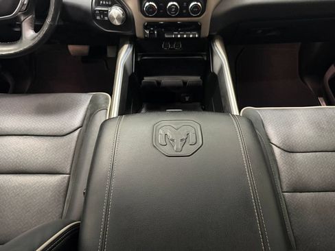 Used 2020 RAM 1500 Laramie AWD/4WD image 29