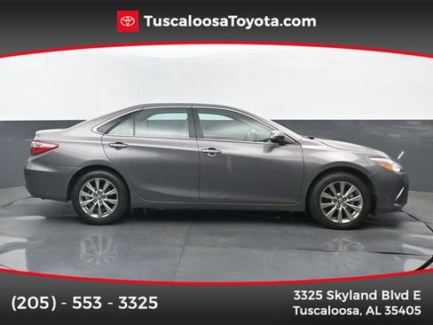 Used 2017 Toyota Camry XLE FWD image 1