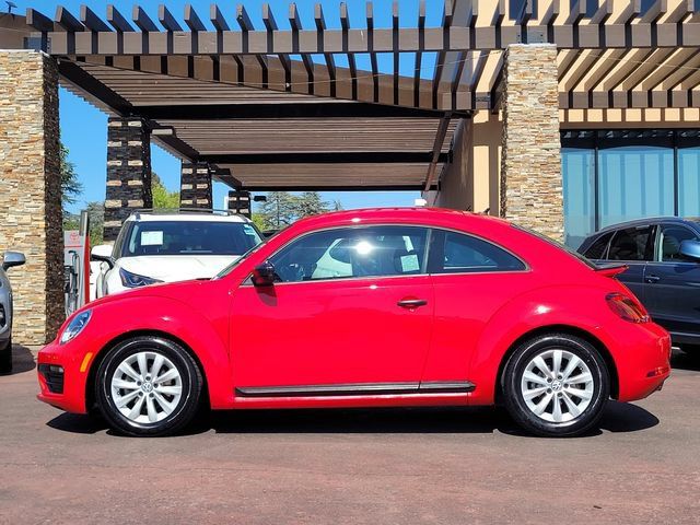 Used 2018 Volkswagen Beetle 2.0T S FWD image 9