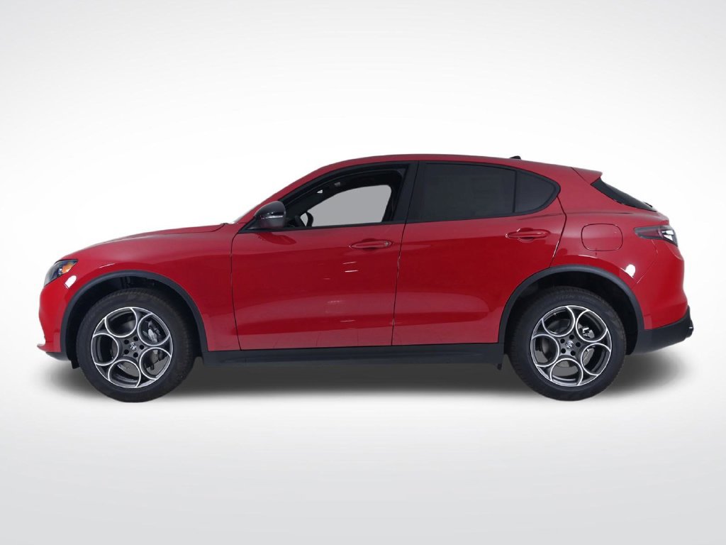 New 2025 Alfa Romeo Stelvio Sprint w/ Convenience Package AWD/4WD image 2