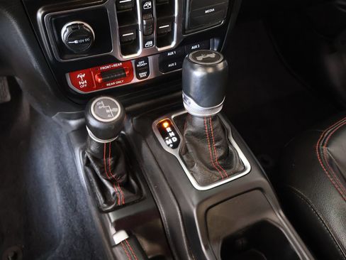 Used 2021 Jeep Wrangler Unlimited Rubicon AWD/4WD image 9